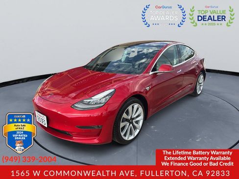 Used 2018 Tesla Model 3 Long Range RWD image 3