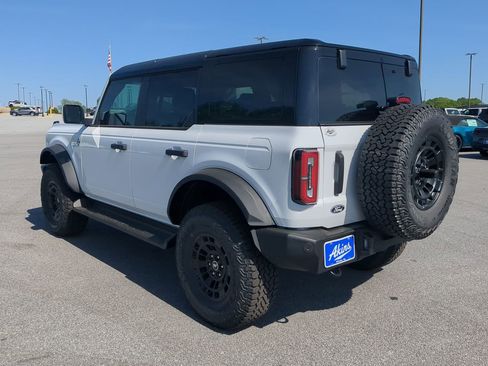 New 2026 Ford Bronco Outer Banks image 5