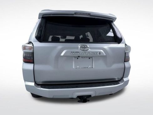 Certified 2023 Toyota 4Runner SR5 Premium w/ Moonroof Package AWD/4WD image 25