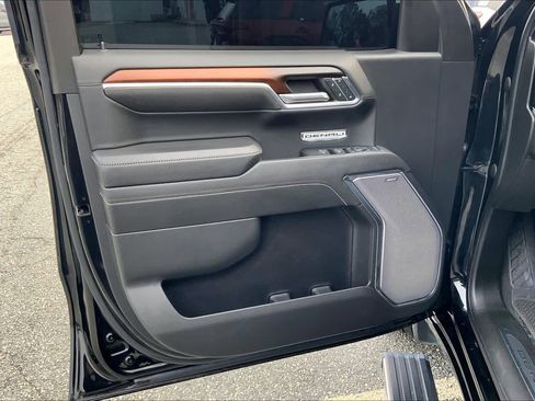 Used 2024 GMC Sierra 1500 Denali w/ Denali Reserve Package image 22