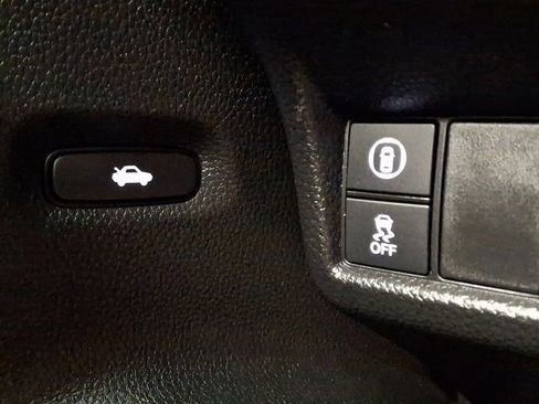 Used 2023 Honda Civic Sport image 25