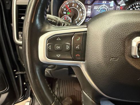 Used 2022 RAM 1500 Big Horn AWD/4WD image 11