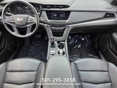 Used 2023 Cadillac XT5 Premium Luxury AWD/4WD image 12