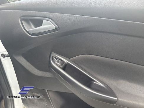 Used 2015 Ford Focus ST image 15