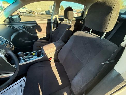 Used 2013 Nissan Altima 2.5 S image 9