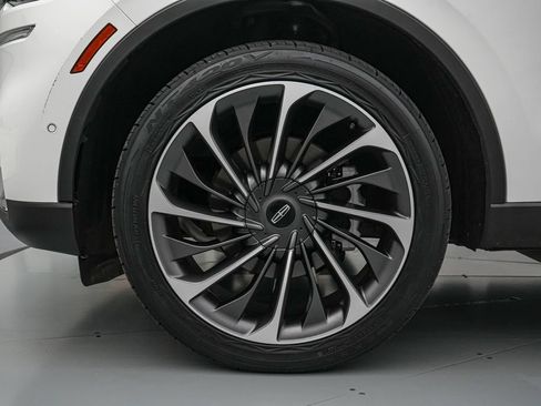 Used 2022 Lincoln Aviator Reserve w/ Equipment Group 201A AWD/4WD image 10
