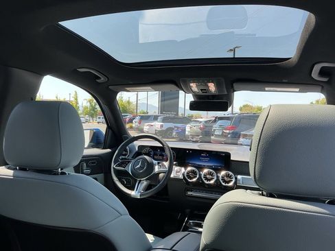 Certified 2026 Mercedes-Benz GLB 250 4MATIC image 21