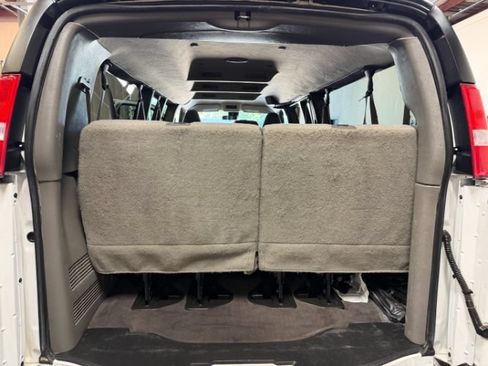 Used 2024 Chevrolet Express 3500 LT w/ LT Preferred Equipment Group RWD image 22