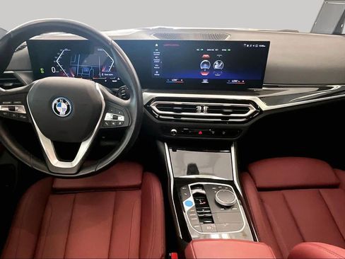 Used 2023 BMW i4 eDrive35 RWD image 14