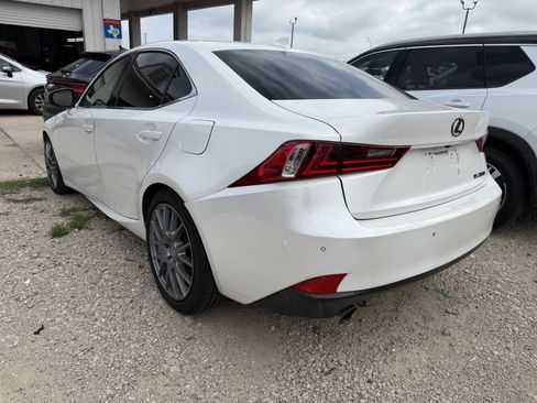 Used 2016 Lexus IS 350 w/ Premium Package RWD image 2