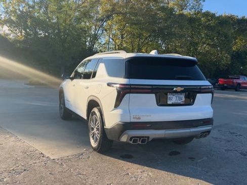New 2026 Chevrolet Traverse LT w/ LPO, Floor Liner Package image 7
