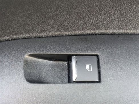 Used 2024 Ford Escape Active image 32