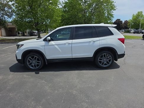 Used 2023 Honda Passport EX-L image 4