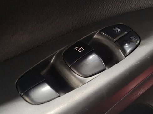 Used 2019 Nissan Sentra SR FWD image 27