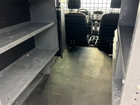 Used 2015 Ford Transit Connect XL image 16