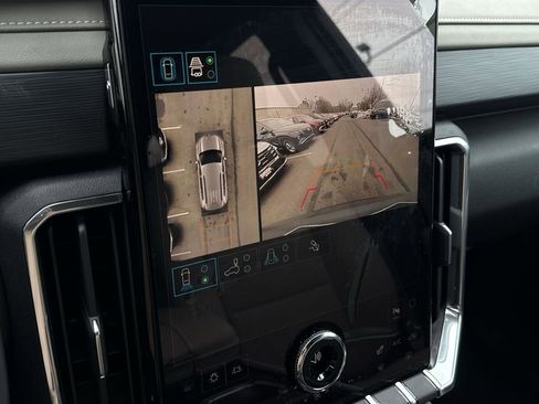 New 2026 GMC Acadia Elevation image 19