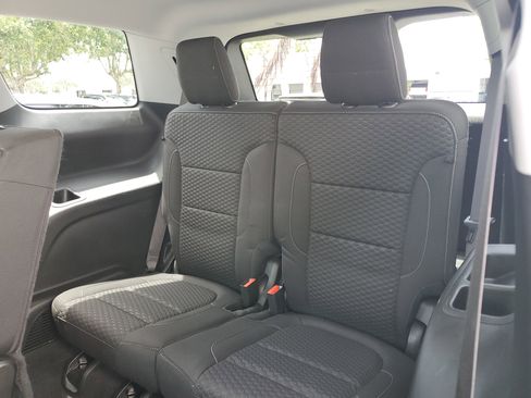 Used 2018 GMC Acadia SLE w/ LPO, Cargo Package FWD image 11