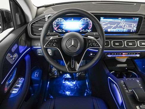 New 2026 Mercedes-Benz GLS 450 4MATIC image 14