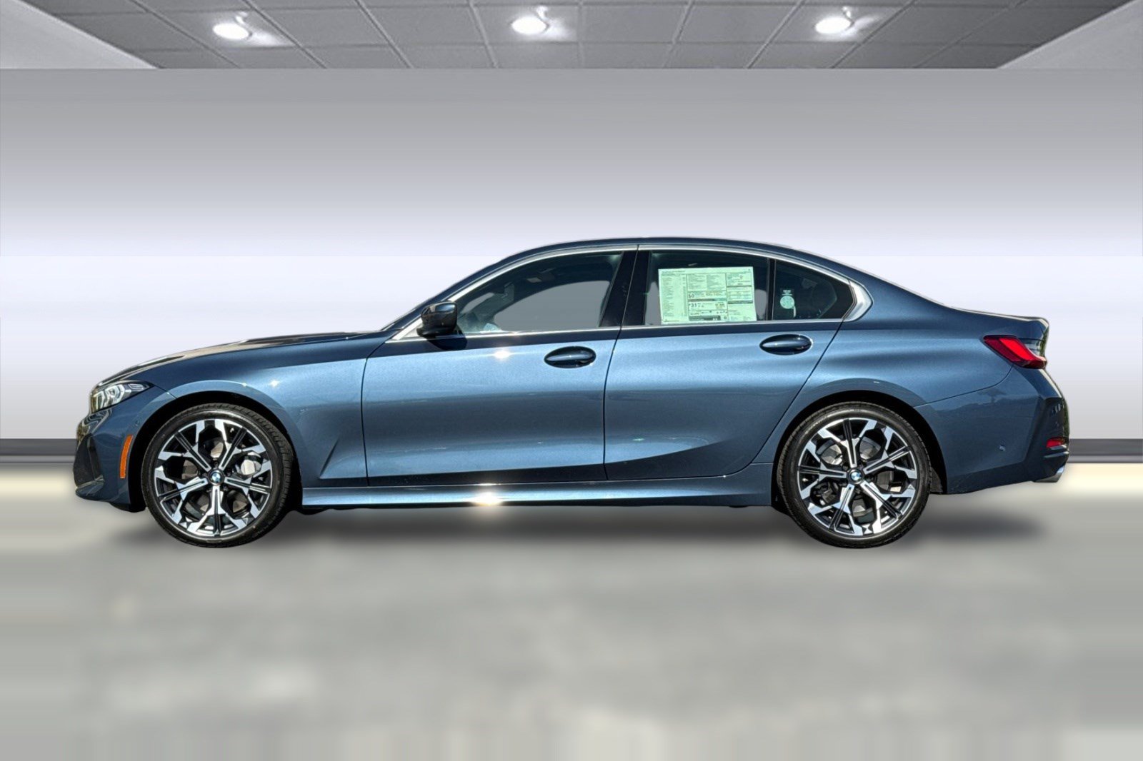 Used 2026 BMW 330i Sedan w/ Premium Package RWD image 2