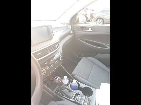 Used 2019 Hyundai Tucson SE AWD/4WD image 2