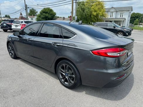 Used 2020 Ford Fusion SE FWD image 9