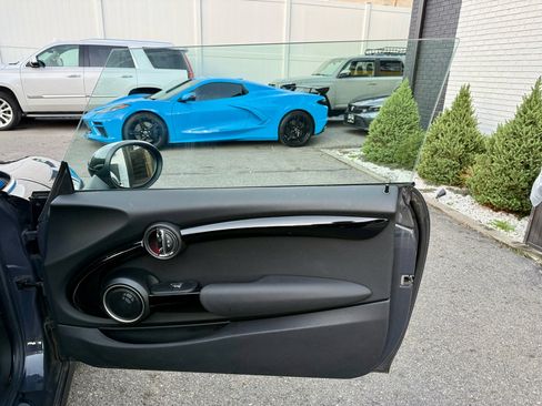 Used 2015 MINI Cooper S image 19