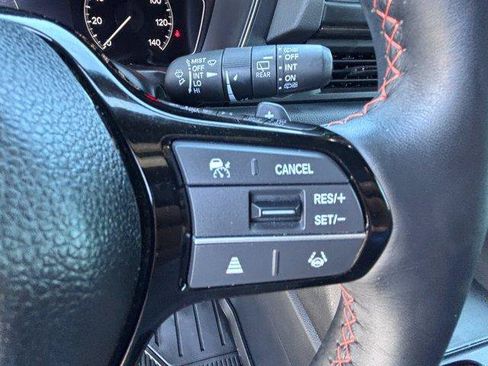 Used 2025 Honda Pilot TrailSport image 24
