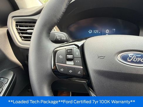 Used 2024 Ford Escape Active w/ Tech Pack #2 AWD/4WD image 9