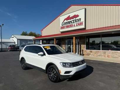 Used 2021 Volkswagen Tiguan SE w/ Panoramic Sunroof Package