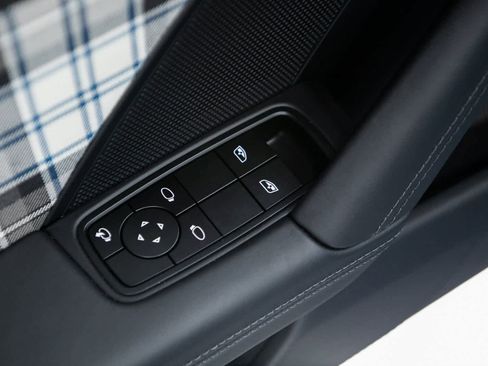 Used 2025 Porsche 911 Turbo S image 18