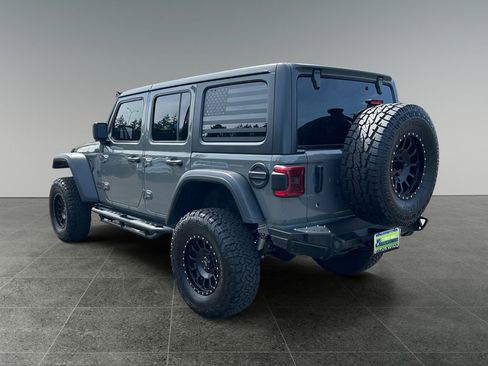 Used 2018 Jeep Wrangler Unlimited Rubicon AWD/4WD image 8