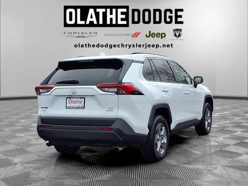 Used 2025 Toyota RAV4 LE image 28