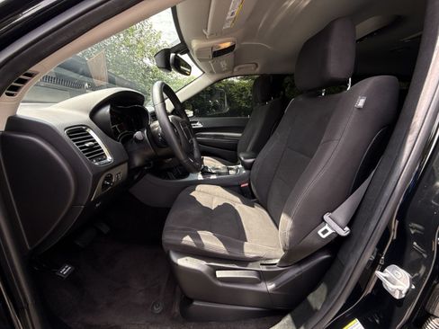 Used 2018 Dodge Durango SXT w/ 3rd Row Seating Group RWD image 13