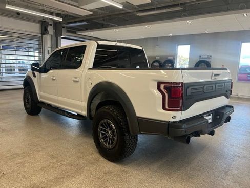 Used 2019 Ford F150 Raptor w/ Equipment Group 802A Luxury AWD/4WD image 8