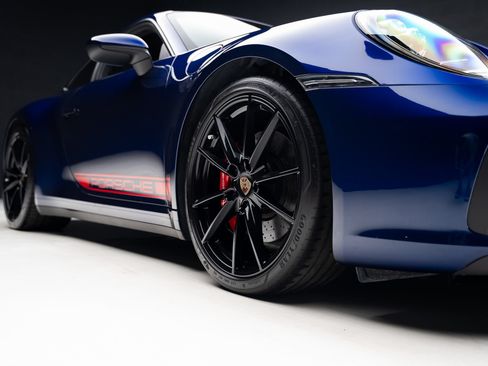 Used 2023 Porsche 911 Carrera S RWD image 82