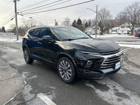 Certified 2024 Chevrolet Blazer Premier w/ LPO, Floor Liner Package image 9