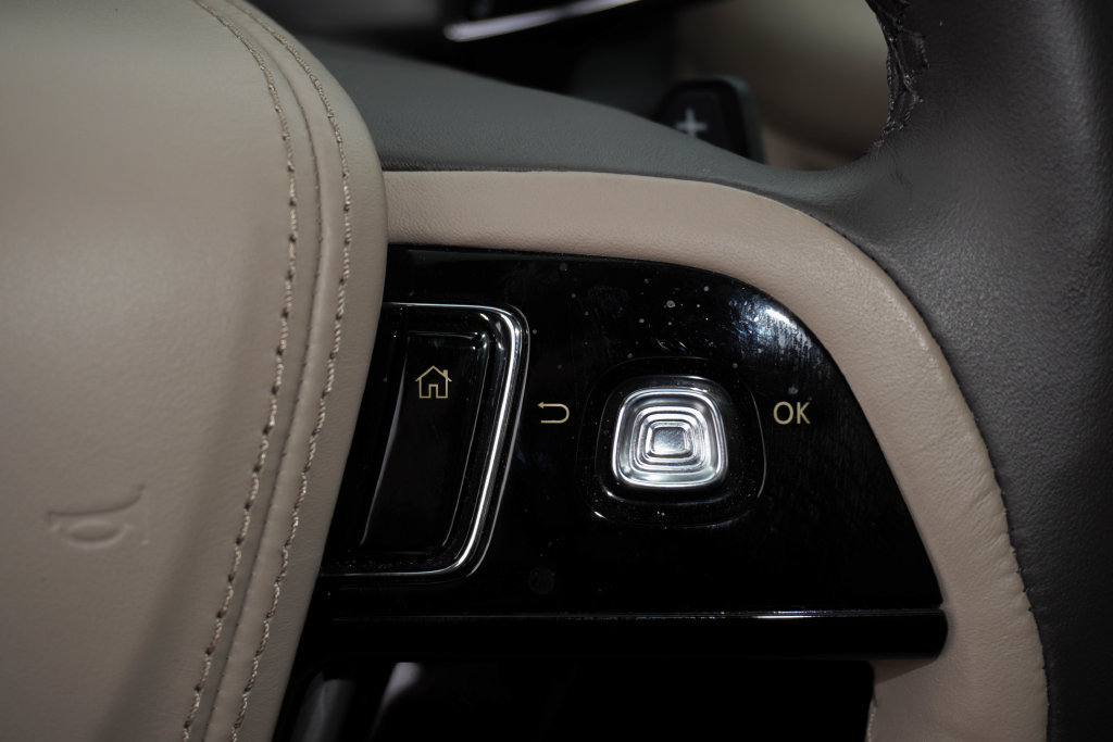 Used 2024 Lincoln Aviator Reserve w/ Jet Package AWD/4WD image 34