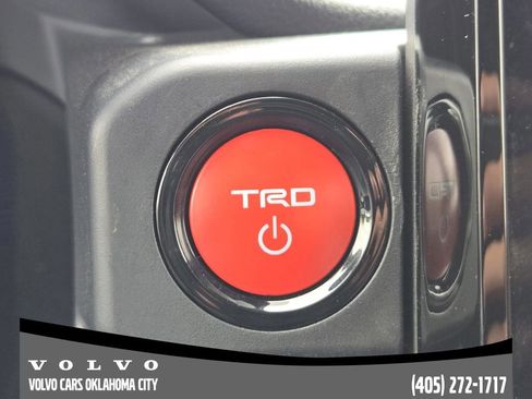 Used 2025 Toyota Tacoma TRD Off-Road w/ TRD Off Road Upgrade Package AWD/4WD image 21
