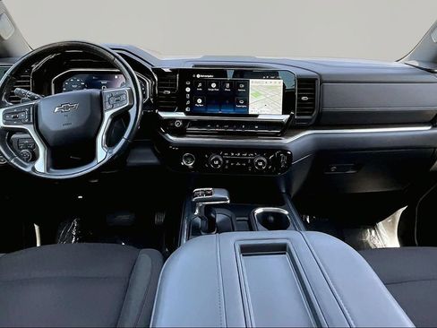Used 2022 Chevrolet Silverado 1500 RST RWD image 7