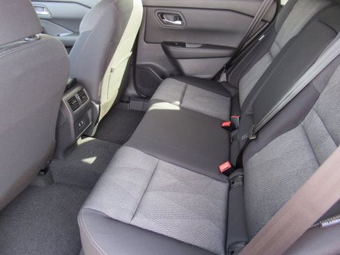 New 2026 Nissan Rogue SV image 8