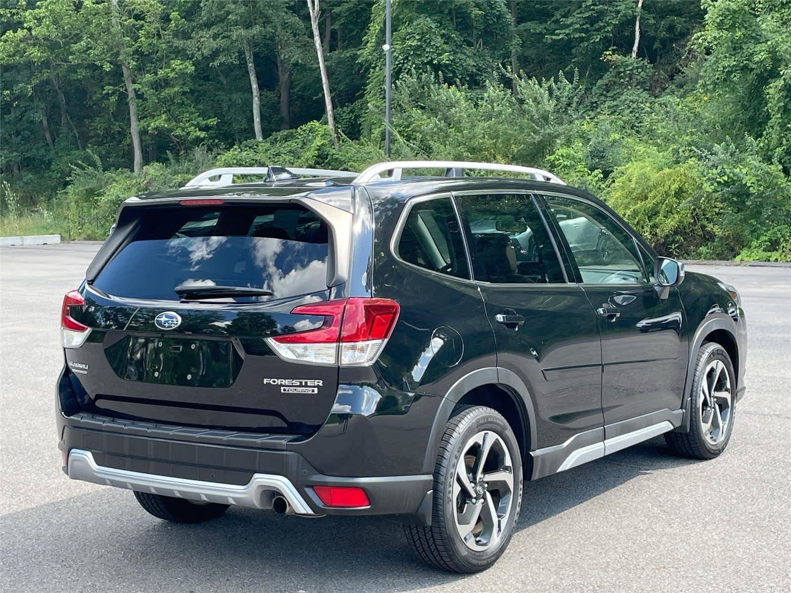 Certified 2023 Subaru Forester Touring AWD/4WD image 5