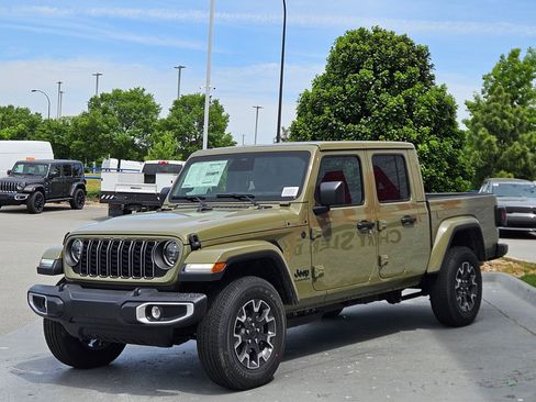 New 2026 Jeep Gladiator Sport image 3