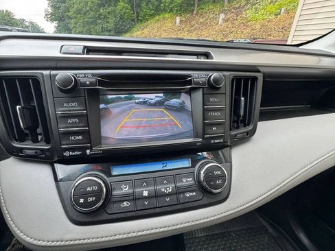 Used 2016 Toyota RAV4 XLE AWD/4WD image 16