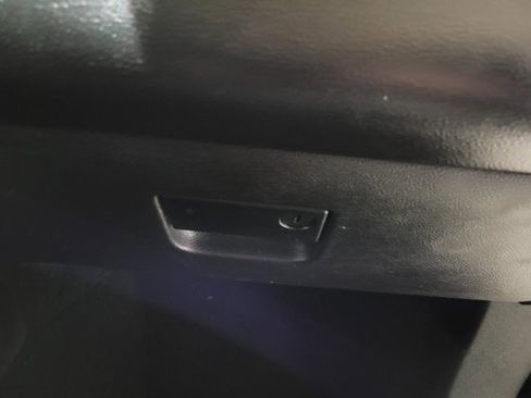 Used 2018 Dodge Journey SE image 48