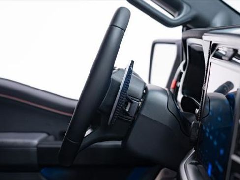 Used 2025 Ford F150 Raptor image 31