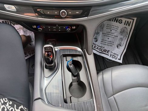 Used 2021 Buick Enclave Essence w/ Sport Touring Edition AWD/4WD image 19