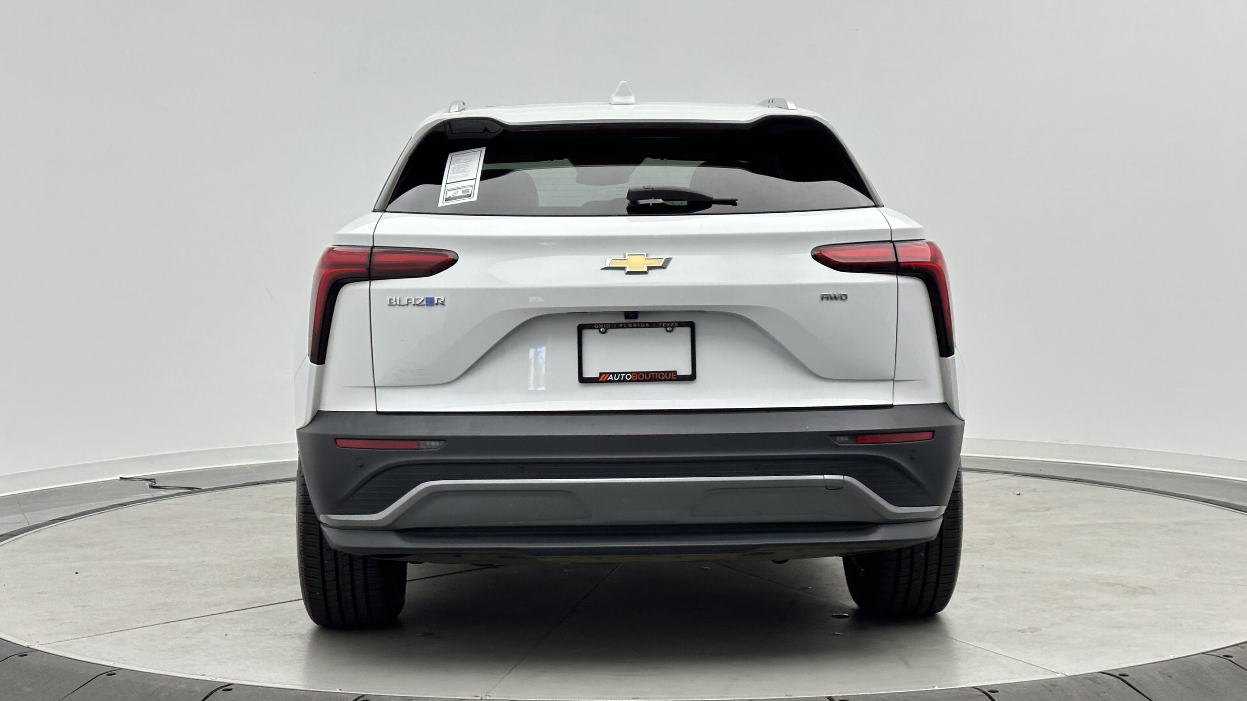 Used 2024 Chevrolet Blazer EV LT AWD/4WD image 8