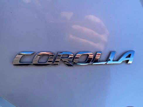 Used 2017 Toyota Corolla LE w/ LE Eco Premium Package image 12