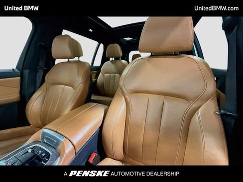 Used 2020 BMW X7 xDrive40i w/ M Sport Package AWD/4WD image 5