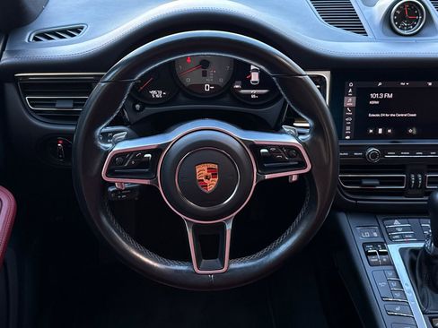 Used 2021 Porsche Macan S image 16
